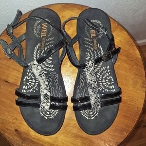 🌟 Weil Snake Print Strive Ortholite Sandals Size 8